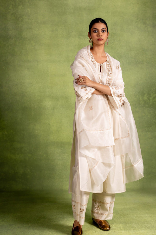 Rukmani Embroidered Silk Kurta Set- Off White