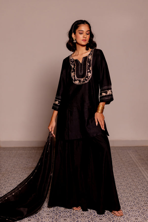 Manjari sharara kurta set