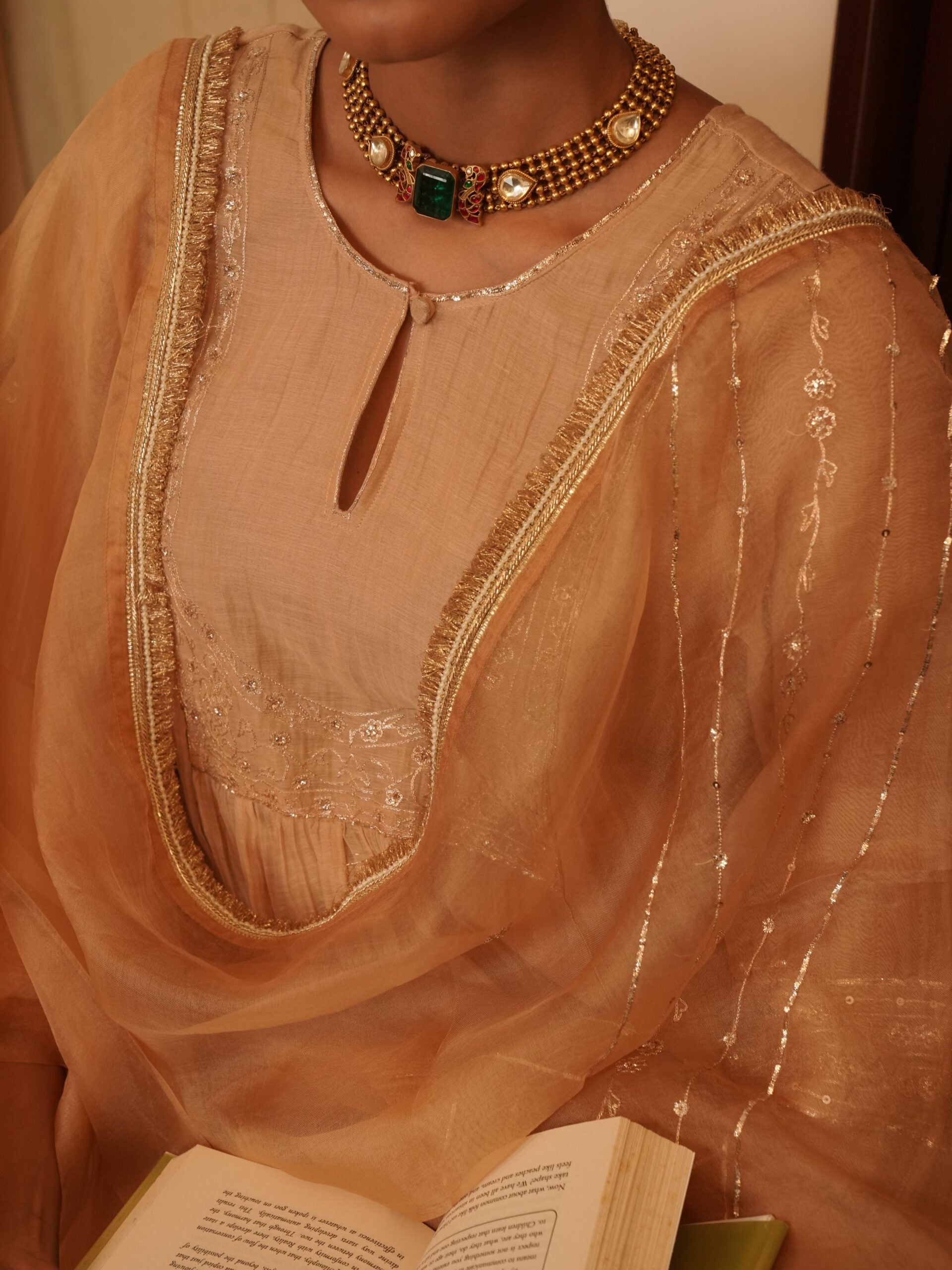Sheesh Mahal organza Dupatta - swarn "beige"