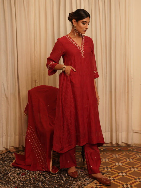 Moti Manek Kurta set - sindhoori Laal