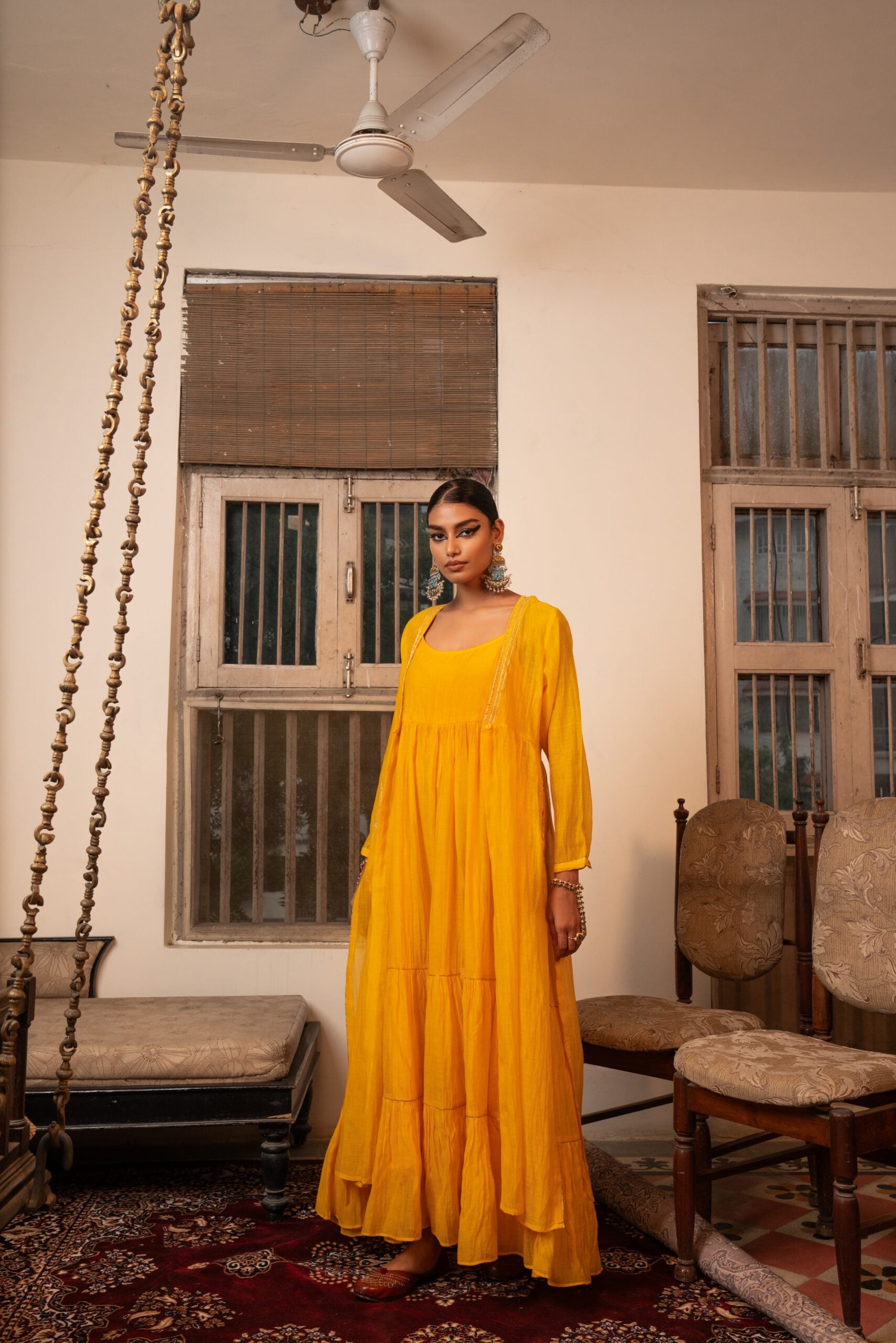 Moti aur mor overlay - kesariya peela