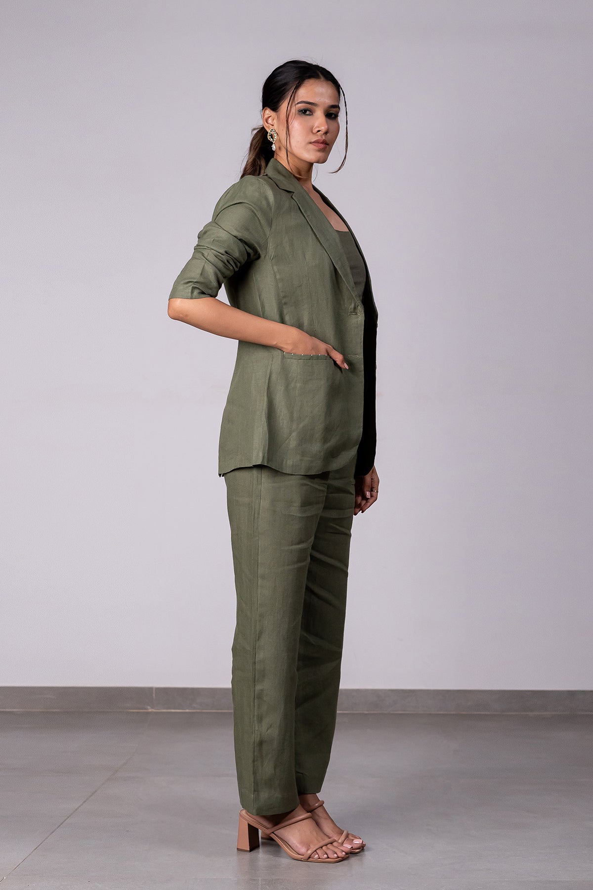 Diane Linen Blazer with Welt Pockets - Olive Green