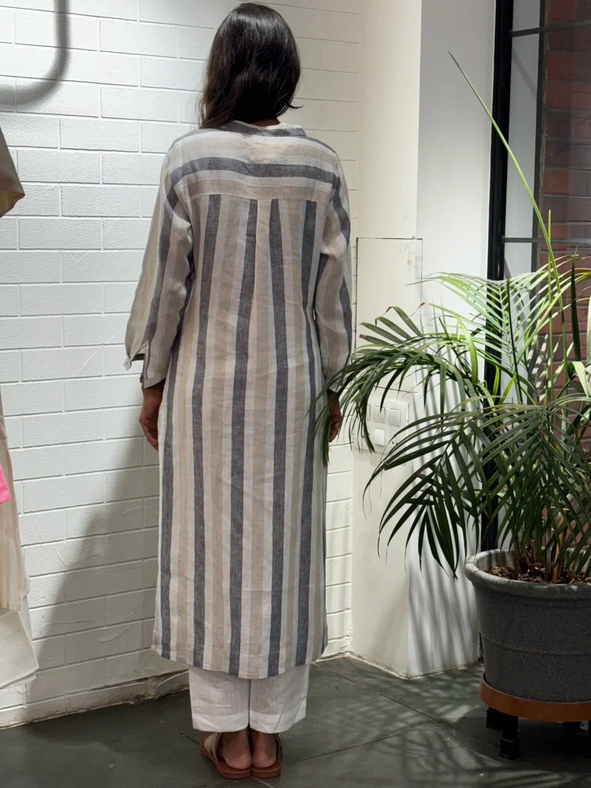 Linen Striped straight Kurta - White and Grey