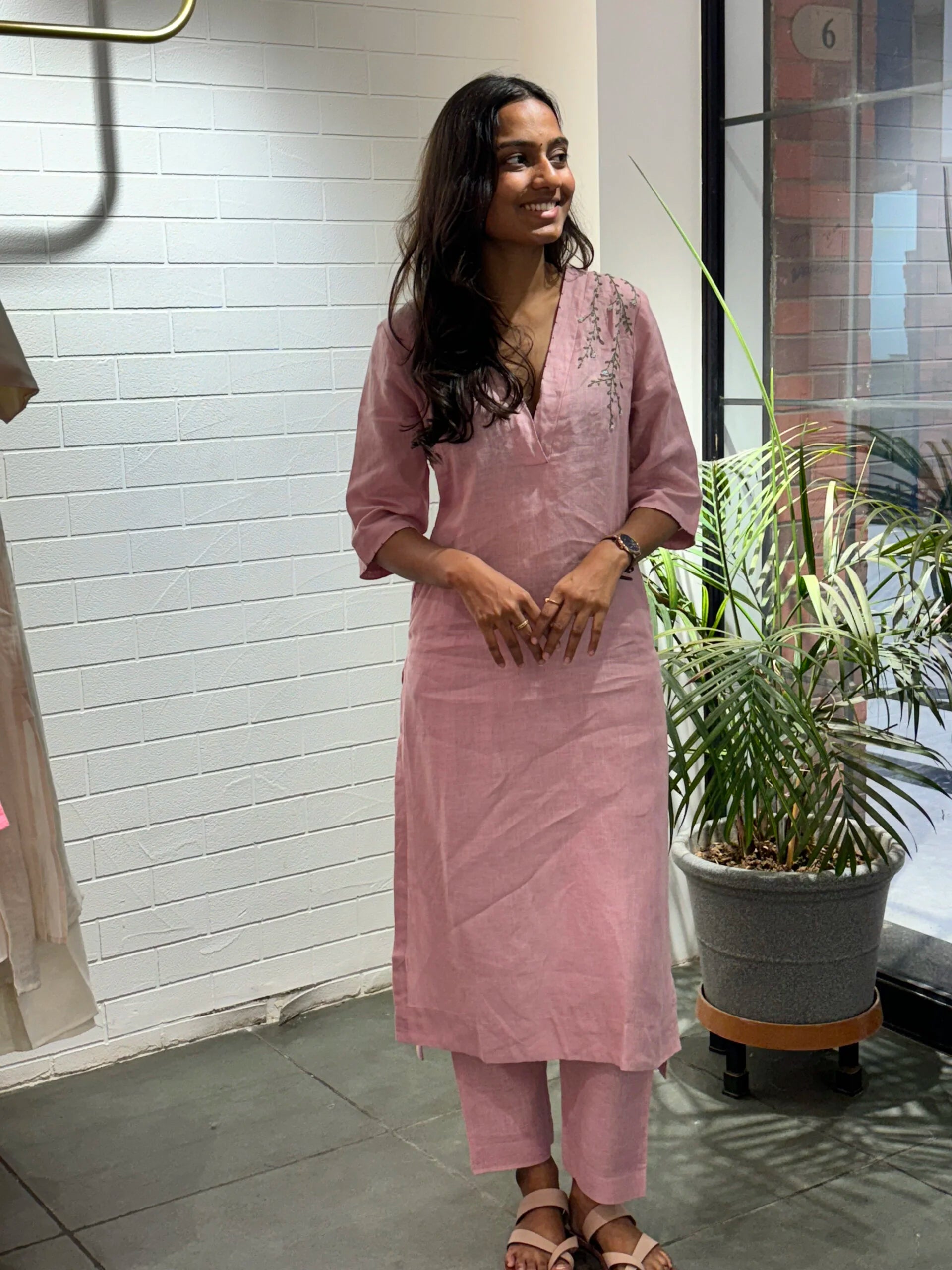 Linen V Neck Kurta - Mauve Pink
