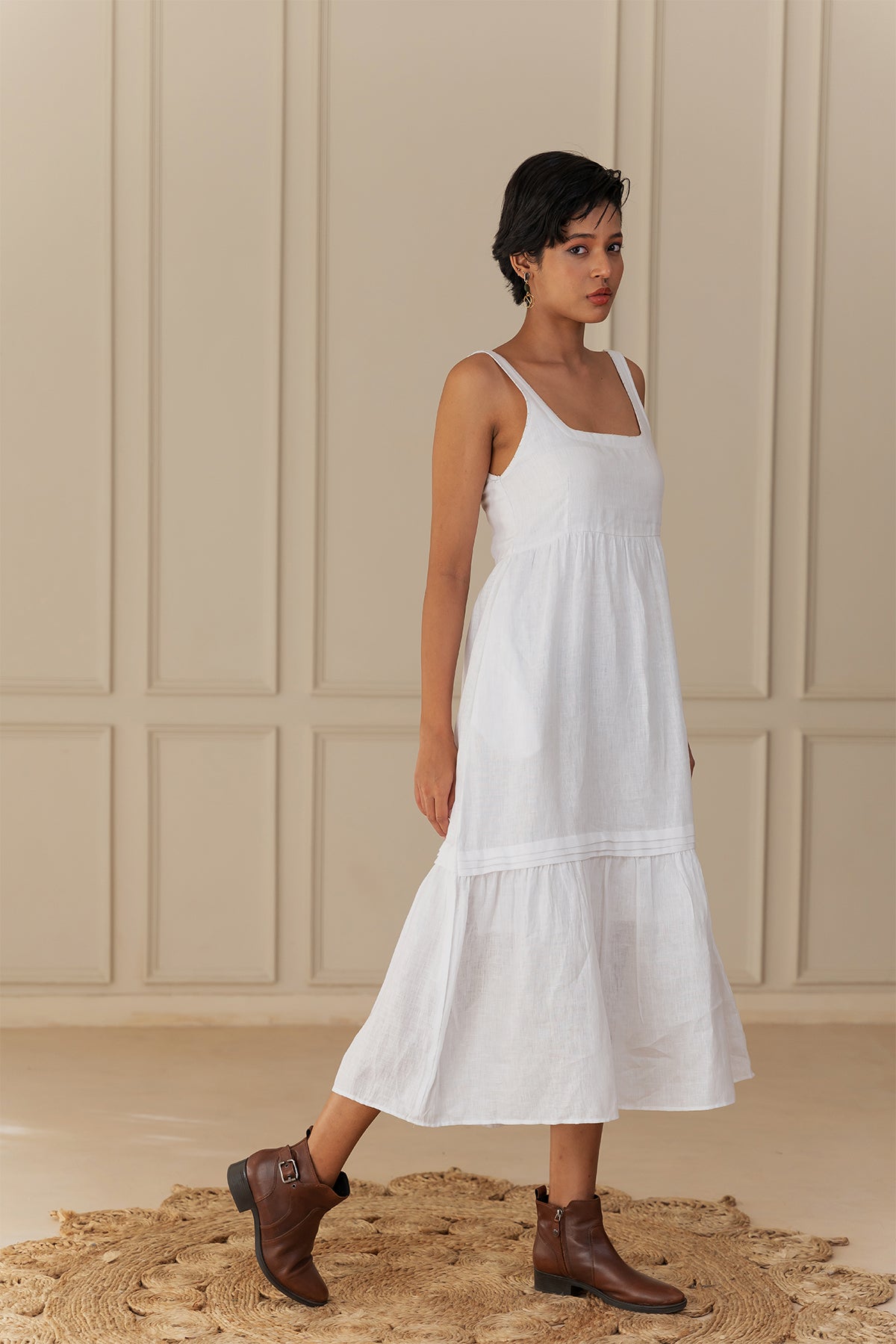 JASELINA LINEN DRESS - White