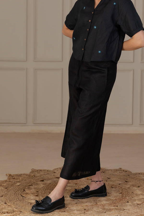 KIA LINEN FLARED PANTS -Black