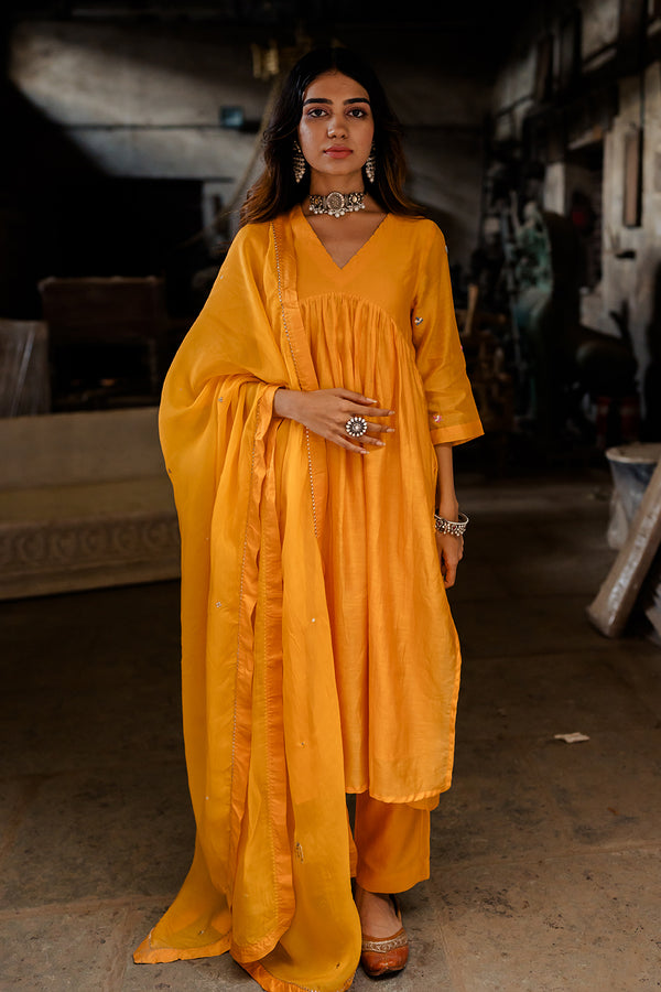 Kaner Chanderi Kurta With Pants - Mustard Orange
