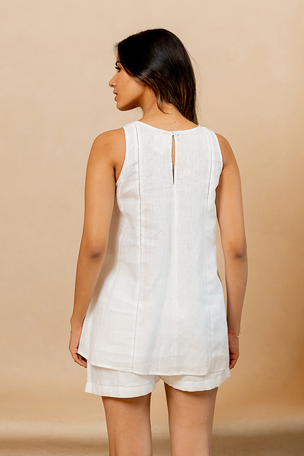 Linen-sleeveless-panel-lace-top-Marble-White-
