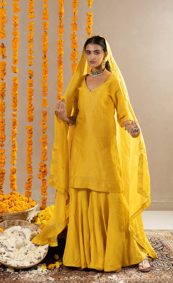 Madhavi-V-Neck-Straight-Kurta-With-Pants-Yellow-
