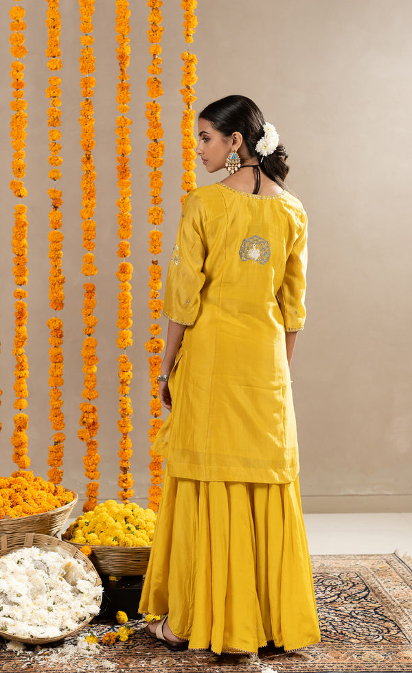 Madhavi-V-Neck-Straight-Kurta-With-Pants-Yellow-