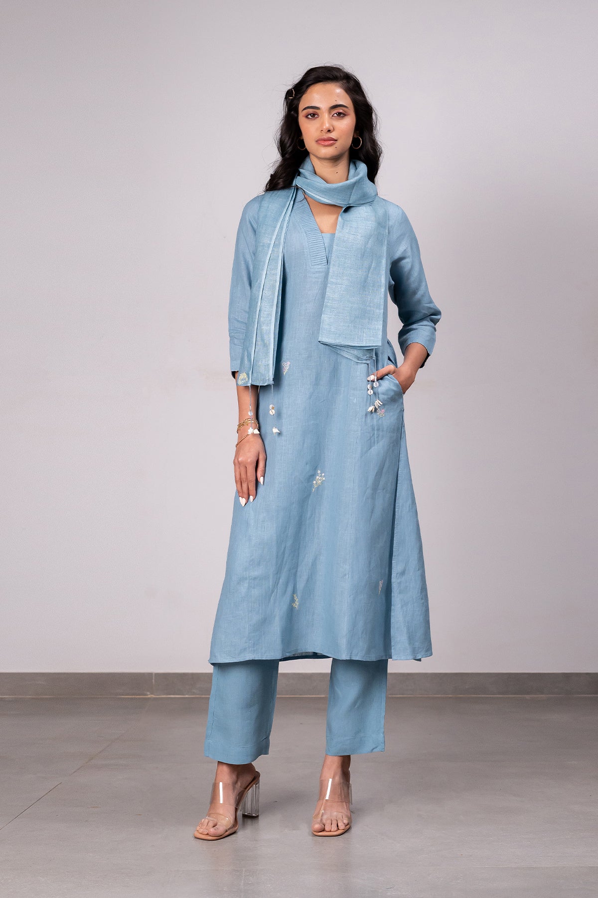 Maya Linen Narrow Pants – Icy Blue