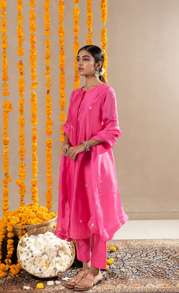 Nargis-Chanderi-Kurta-and-Pant-Set-Pink-