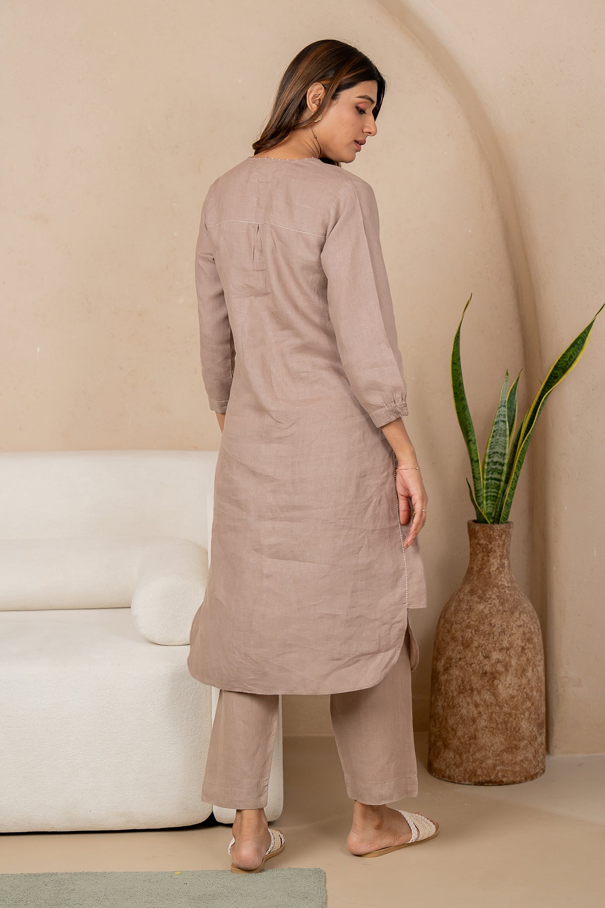 Olivia-Linen-Kurta-Pants-Set-With-Pockets-Mud-