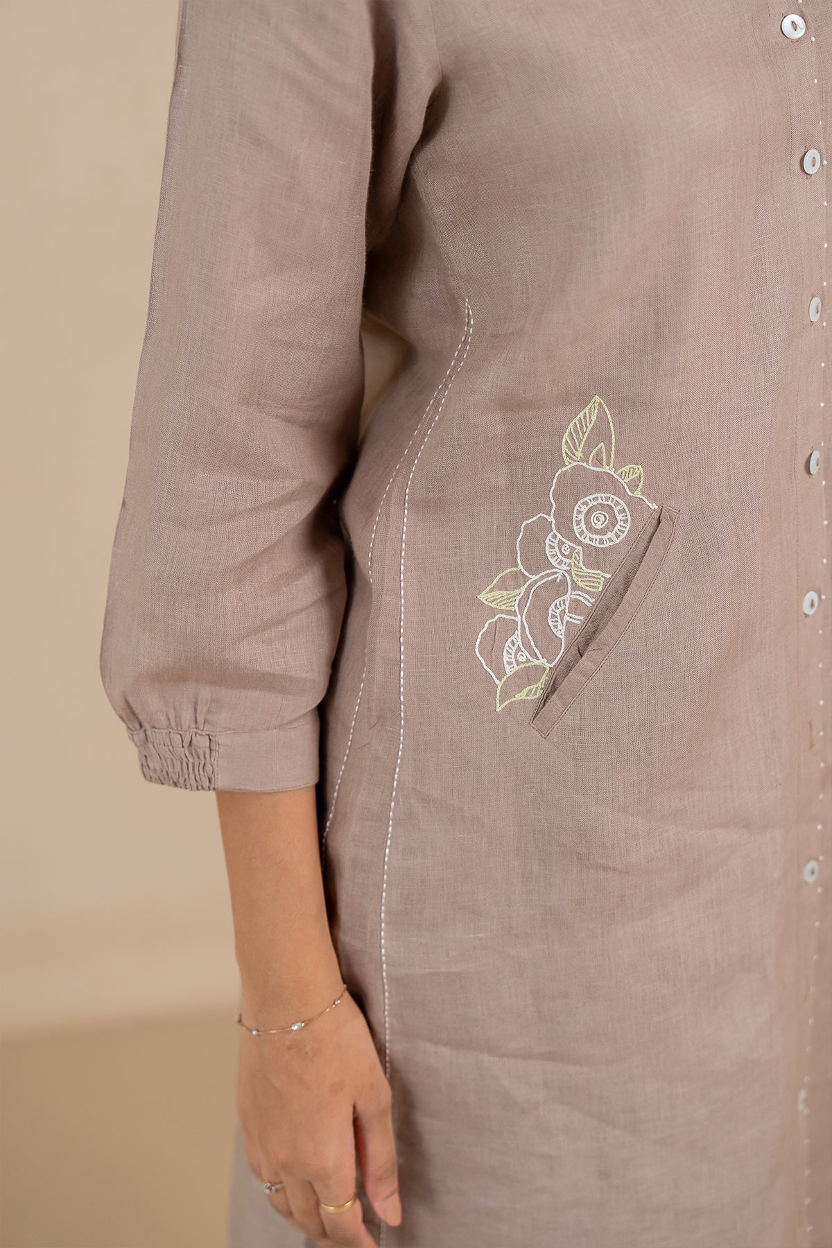 Olivia-Linen-Kurta-Pants-Set-With-Pockets-Mud-