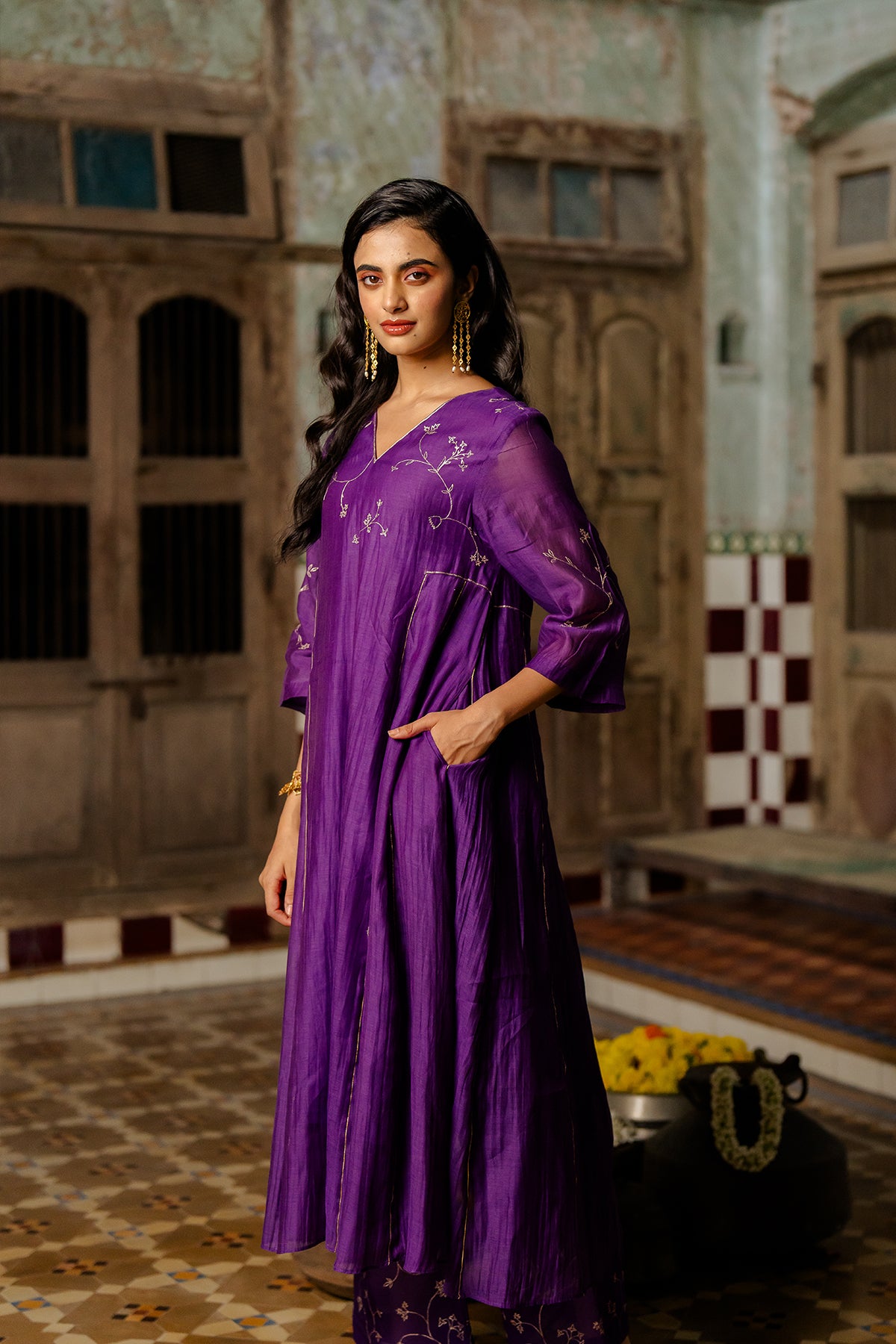 Phool Jhali Chanderi Silk Side Kali Kurta with Pants - Jamuni