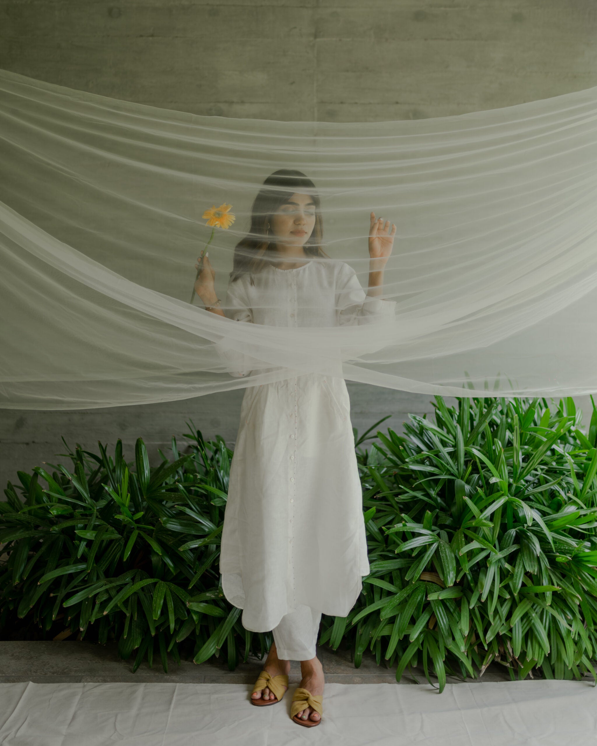 OLIVIA LINEN KURTA - Off White