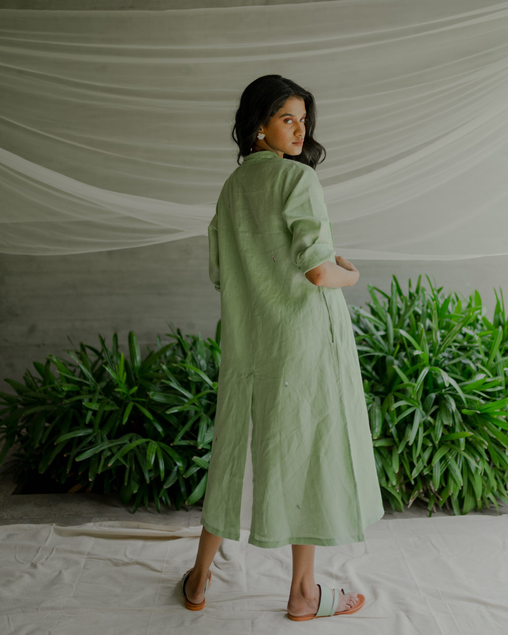 Charlotte Linen Long Overlay - Pista
