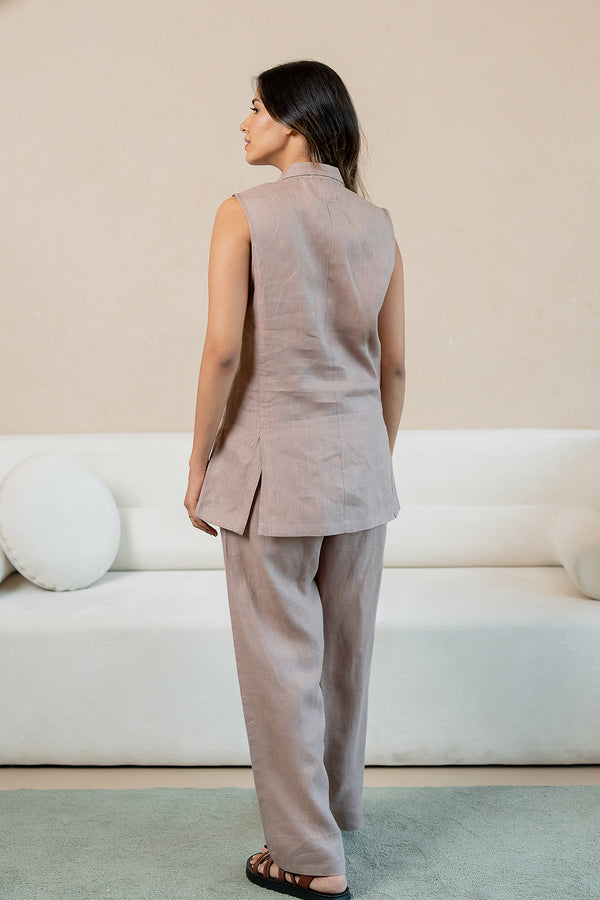Ruth-Linen-Sleeveless-Blazer-with-welt-pockets-Mud-