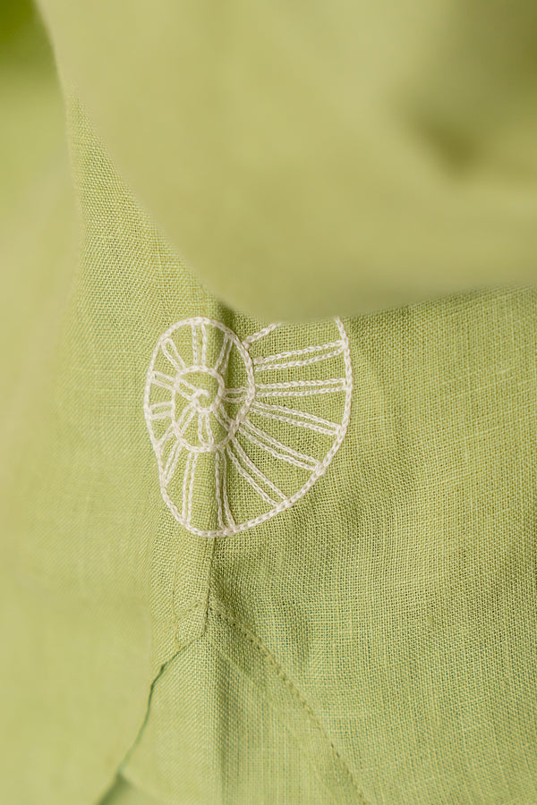 Sandra Linen Curved Hem Shirt - Algae Green