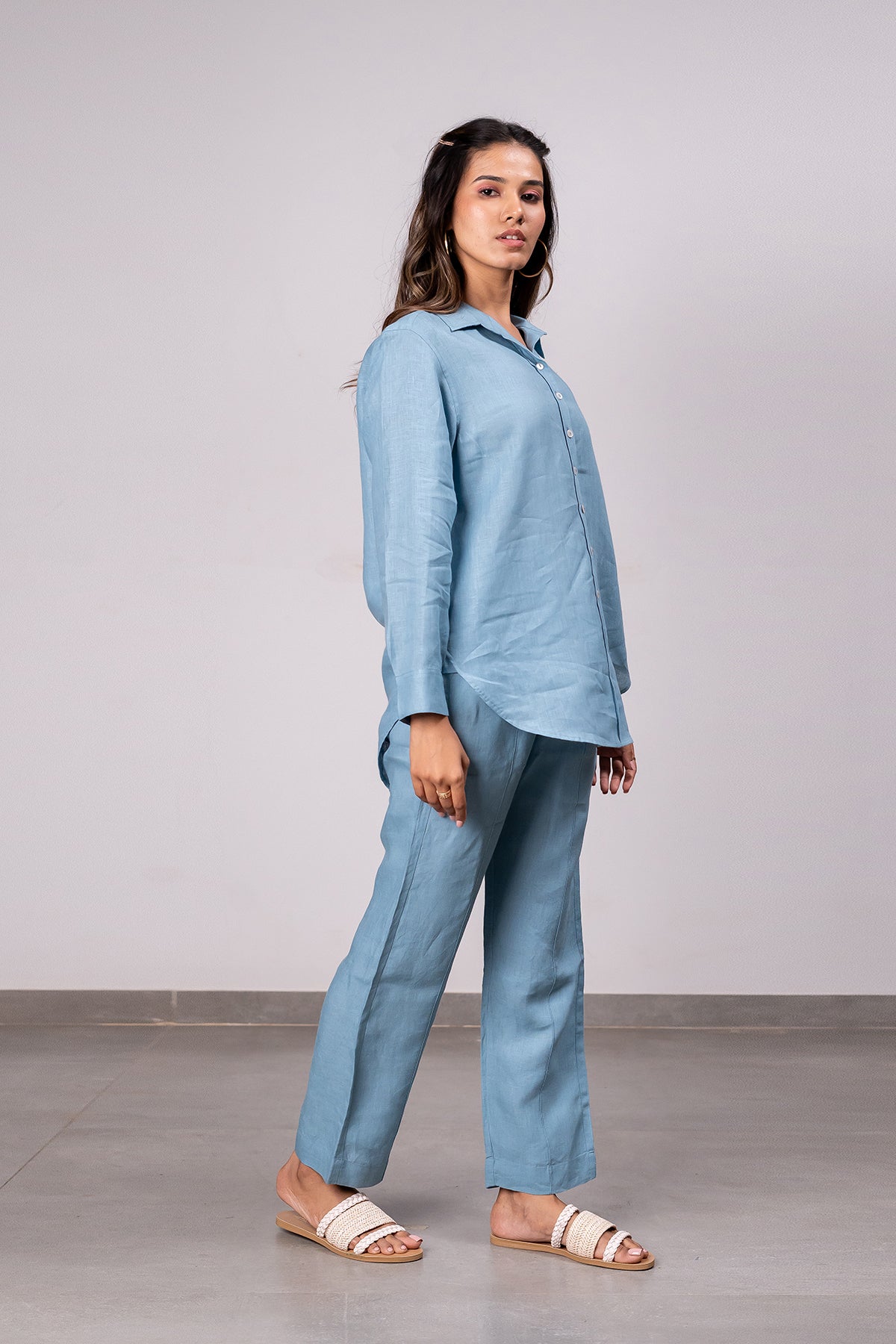 Sandra Linen Curved Hem Shirt - Icy Blue