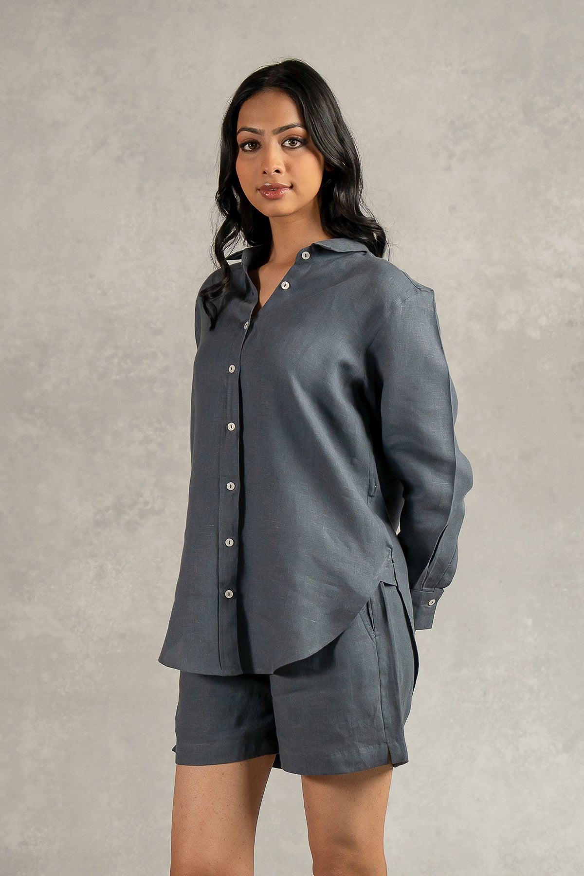Sandra Linen Curved Hem Shirt - Charcoal Grey
