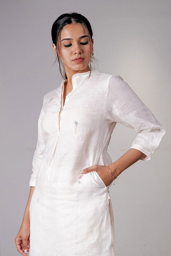 Teresa Linen Half Placket Kurta With Pockets - Off White